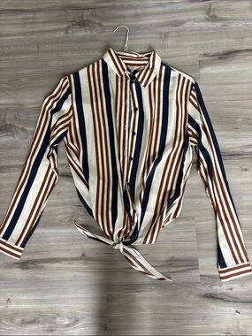 ESQUALO Striped Casual Button-Down tie up Shirt